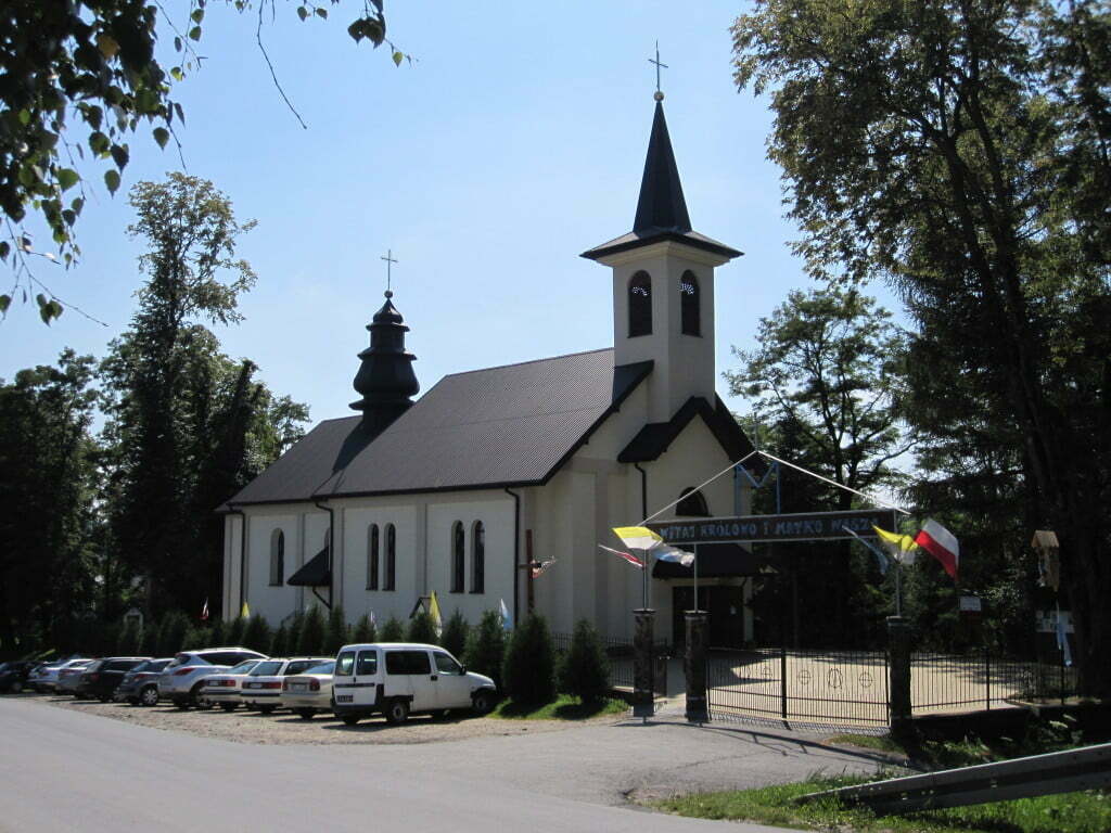 Polańczyk i kościół / fot. GringoPL