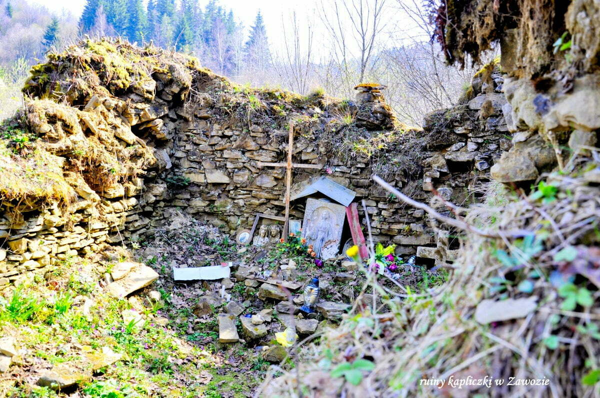 Ruiny kapliczki w Zawozie / fot. Lidia Tul-Chmielewska