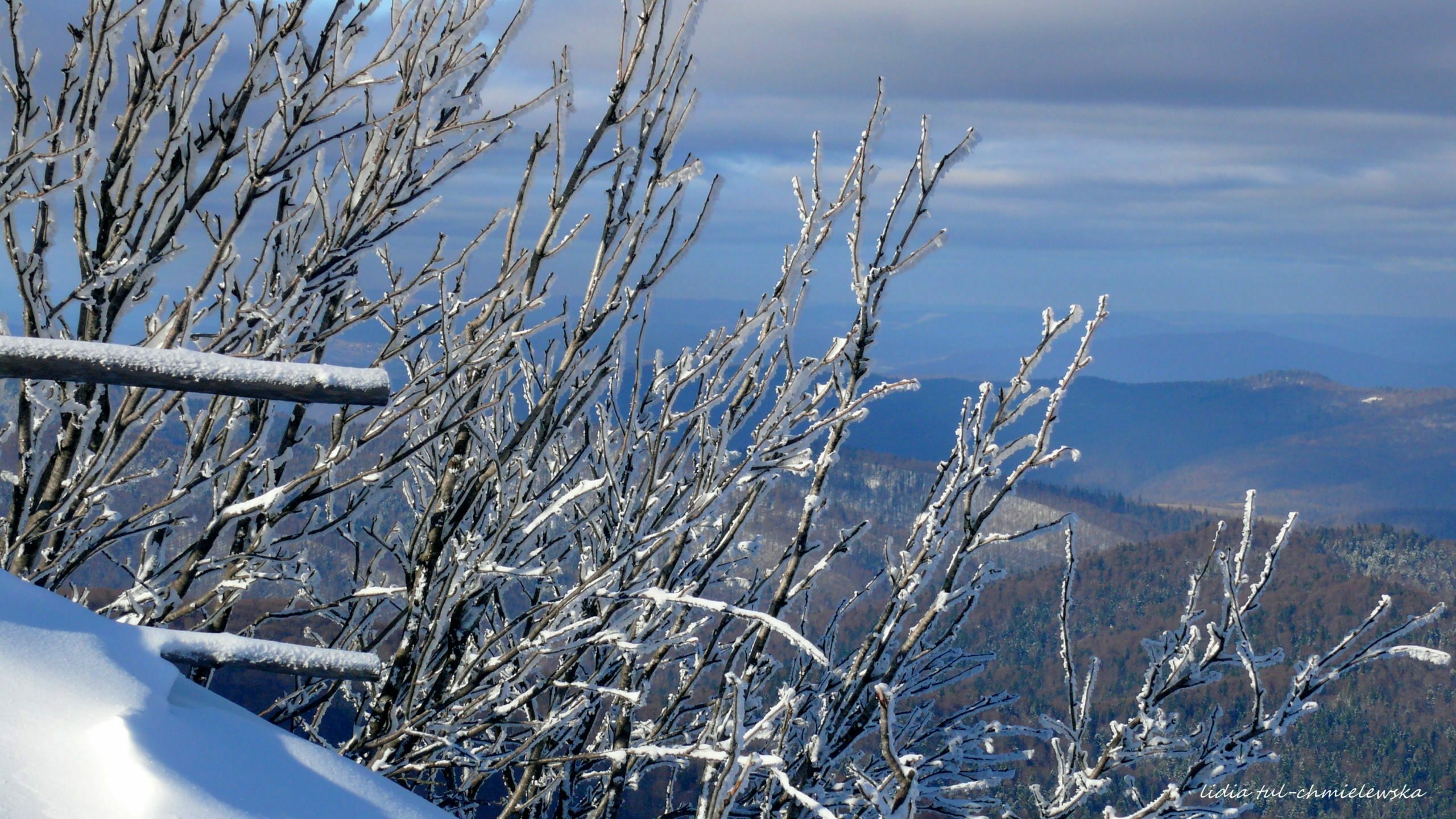 Krajobrazy zimowe z Połonin fot. Lidia Tul-Chmielewska